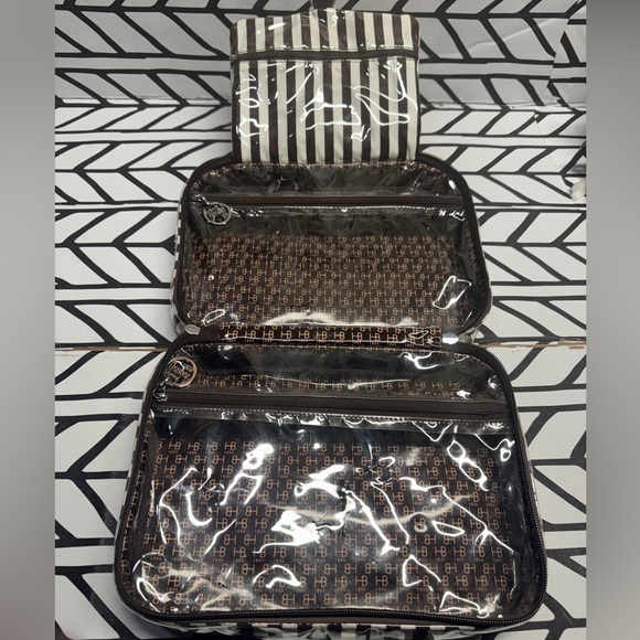 henri bendel Handbags - Henri Bendel Striped Hanging Cosmetic Travel Case